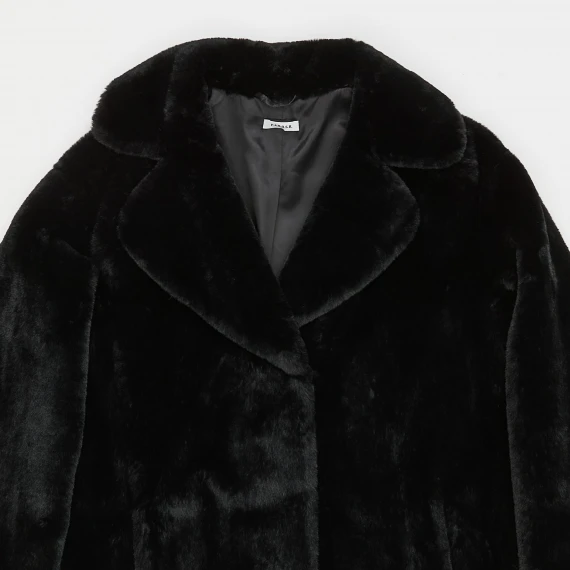 Cappotto in ecopelliccia nero