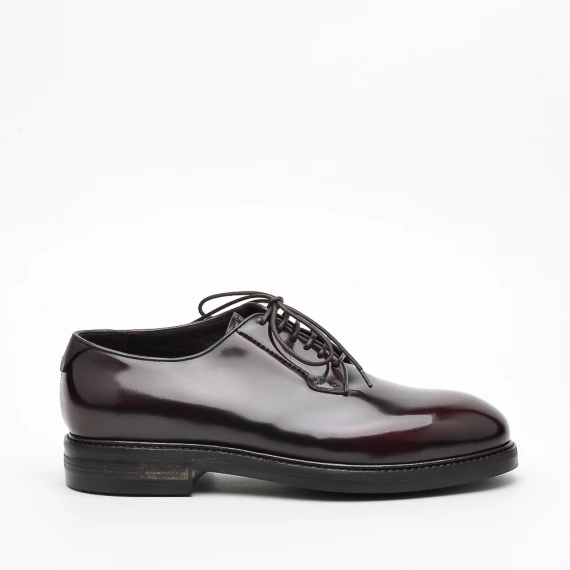 Scarpa classica in pelle lucida bordeaux