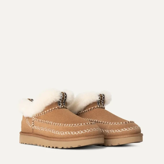 Stivaletto Ugg ULTRA ALPINE  in camoscio color nocciola